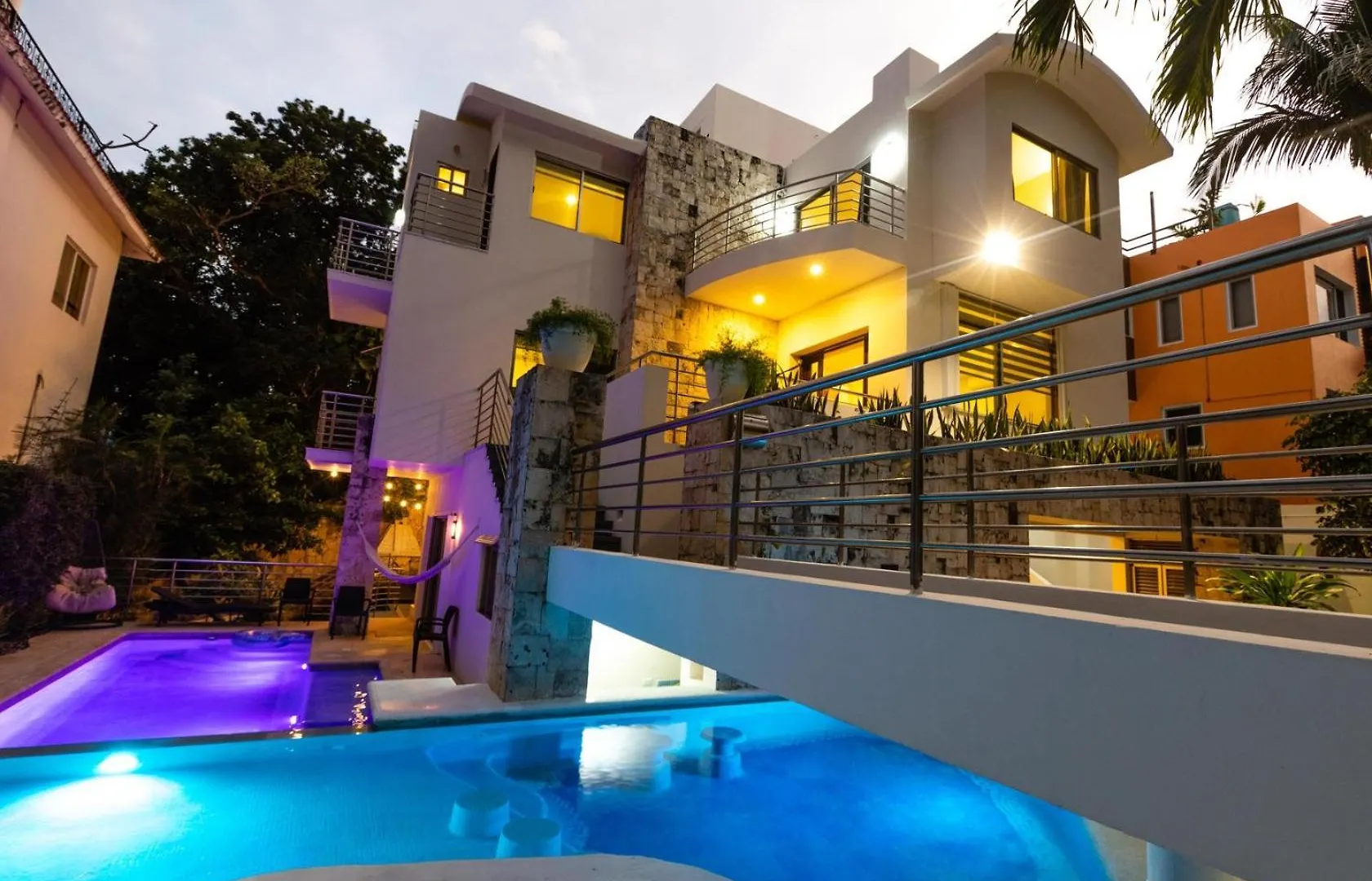 Luxury Spacious 5 Bedroom Villa プレヤデルカーメン